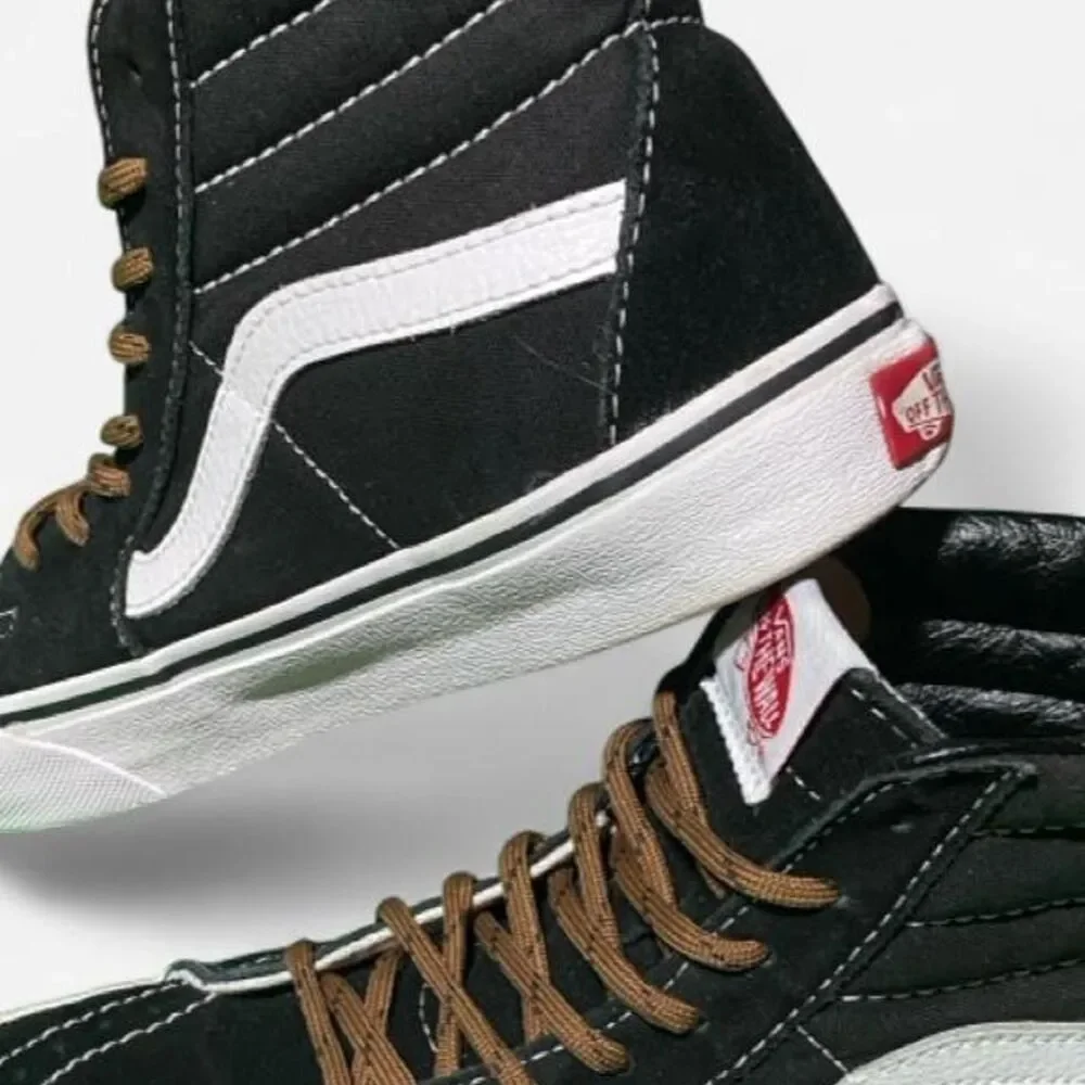 Vans Men's Black and White Trainers